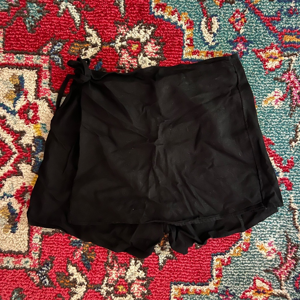 Old Navy Women's Skort Black Tie-Waist